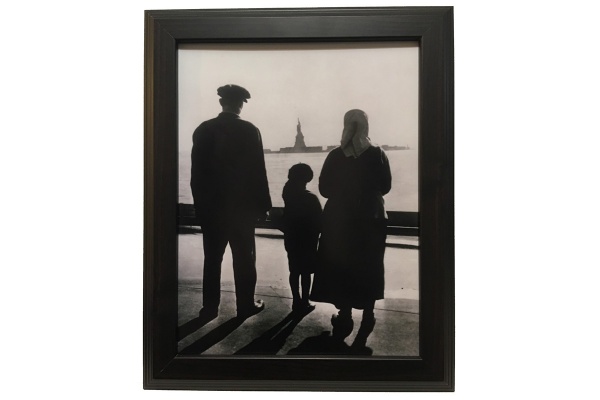 Wall-Decor/ellis-island-immigration-framed-print